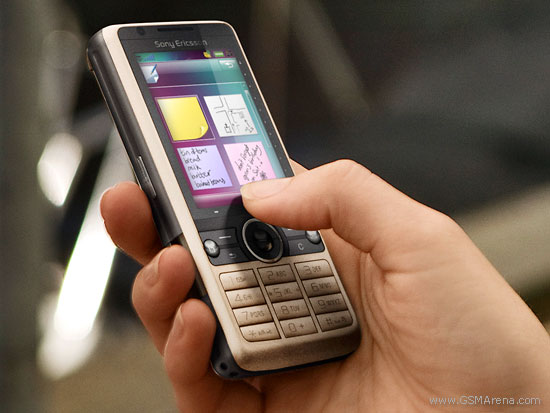 Sony Ericsson G700-2