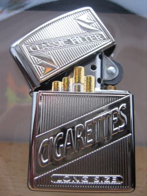 ZIPPO Feuerzeug CIGARETTES - LTD xxx-1000 2.000.981.jpg